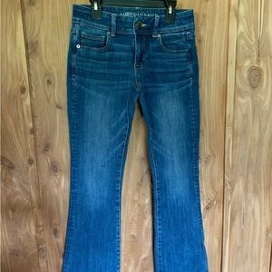 AE Kick boot stretch jeans 2R 👖